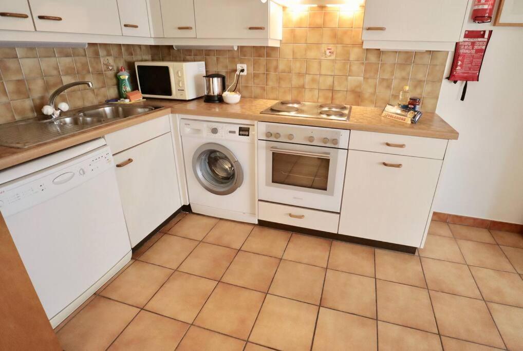 Comfortable, Very Well Located Between Train Station And Lake! Lozan Dış mekan fotoğraf